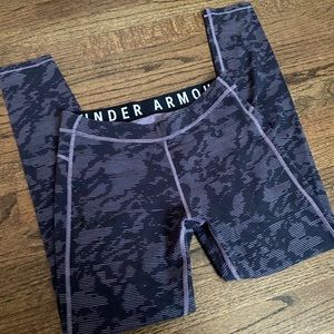 Under Armour digital camo leggings